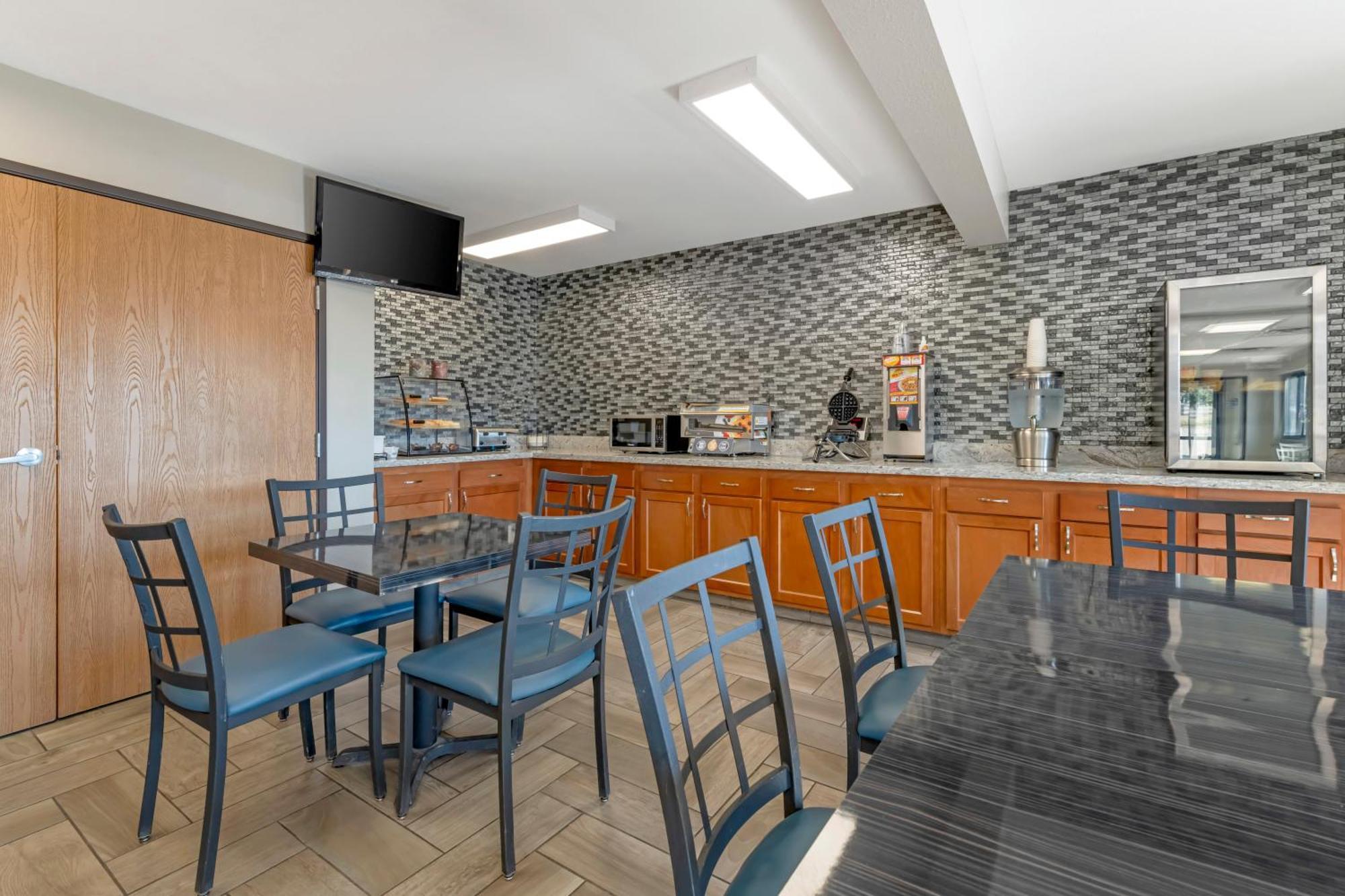 Harmony Inn New Ulm市 エクステリア 写真
