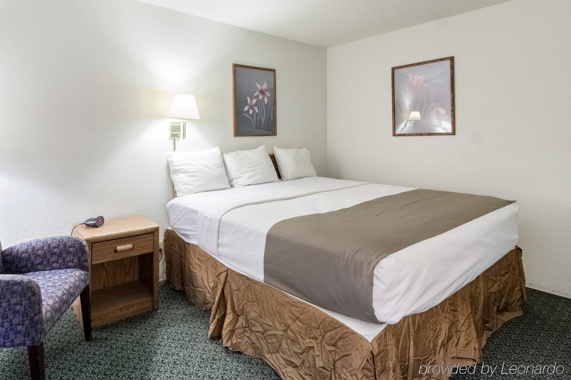 Harmony Inn New Ulm市 エクステリア 写真