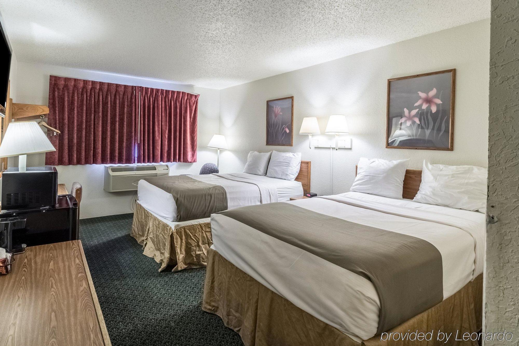 Harmony Inn New Ulm市 エクステリア 写真