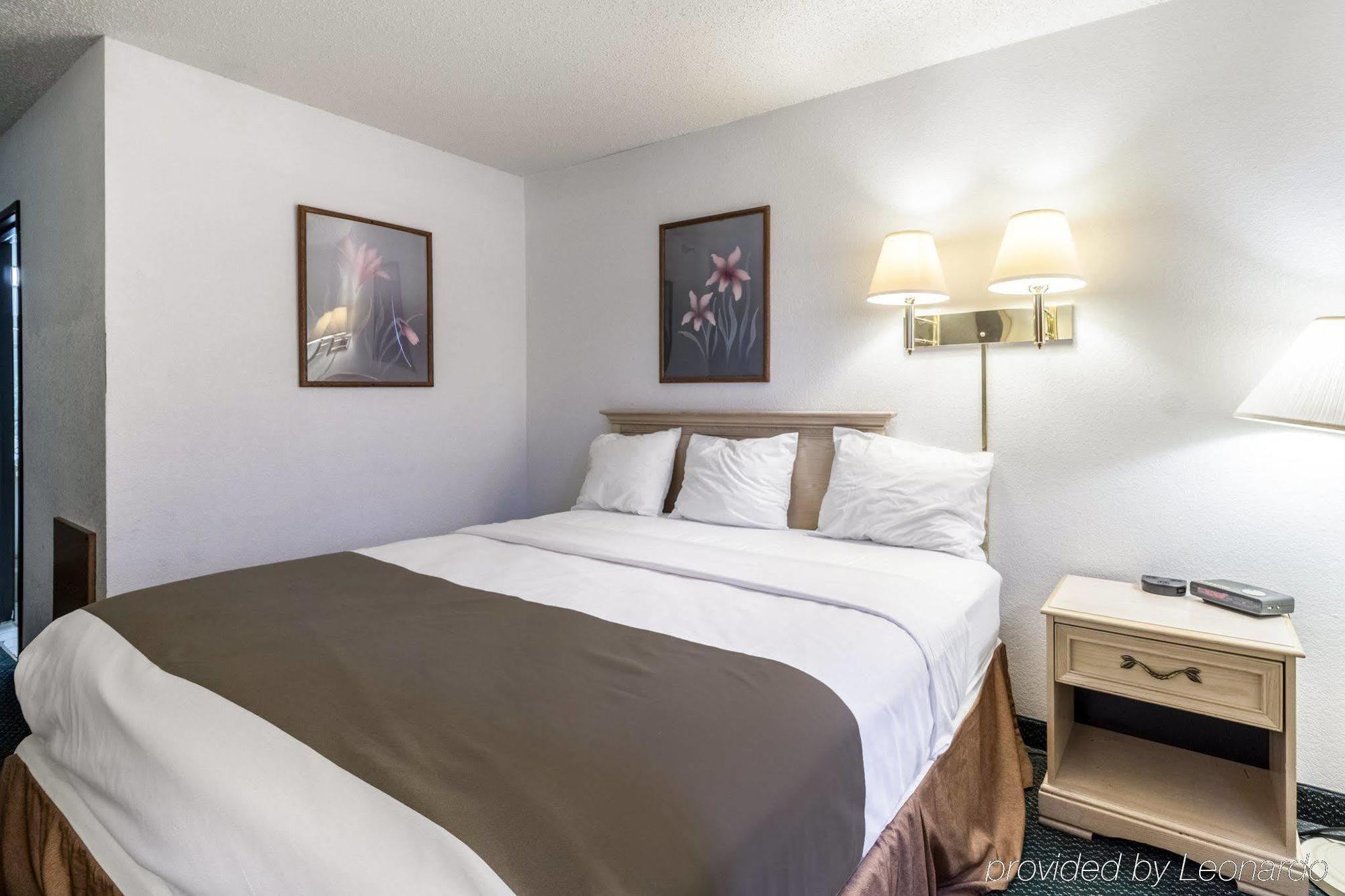 Harmony Inn New Ulm市 エクステリア 写真