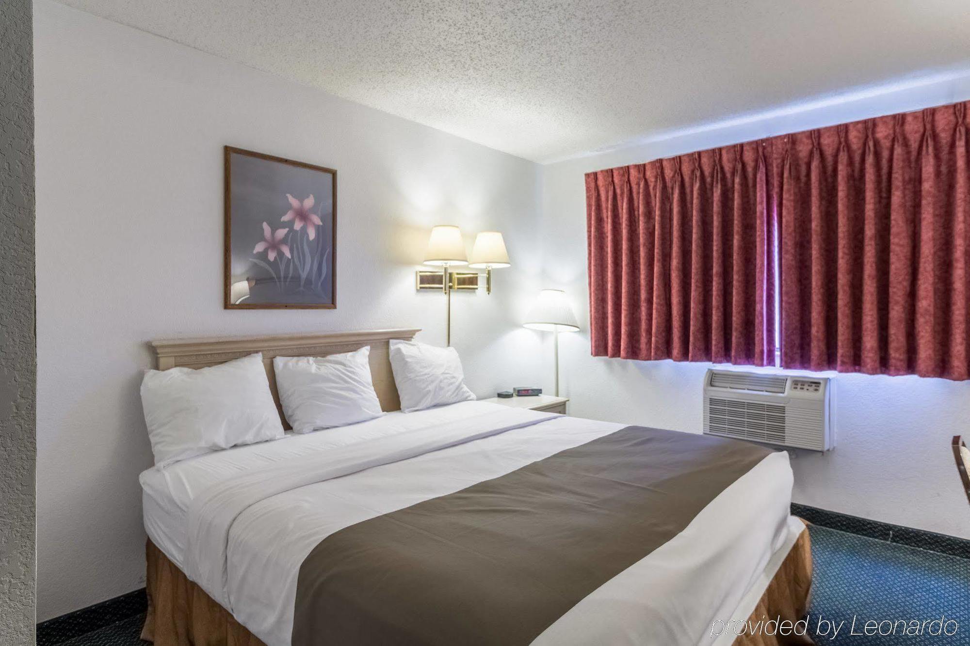Harmony Inn New Ulm市 エクステリア 写真